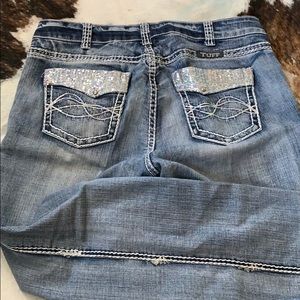 Cowgirl Tuff Sparkle Light jeans 34w by 33l